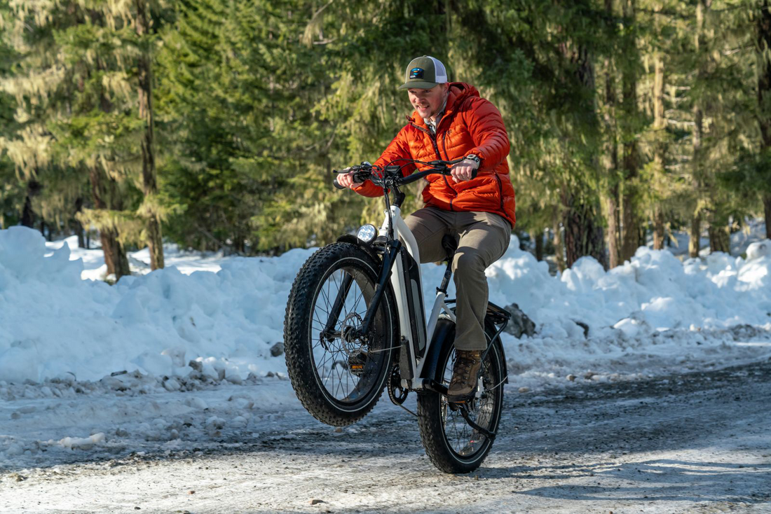 Fat Tire E-Bikes vs. Thin Tire E-Bikes: A Better Choice for Winter Riding